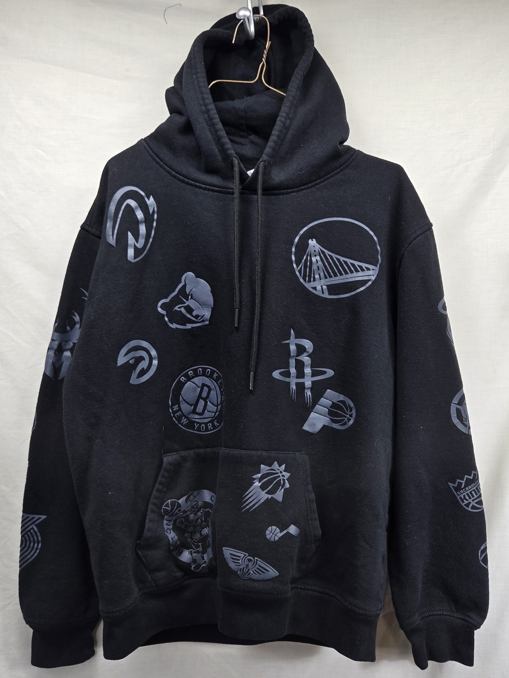 NBA Team Logo Black Hoodie Size Small